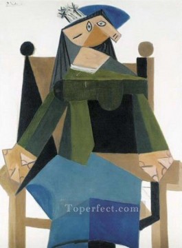 Mujer sentada en un sillón 6 1941 cubista Pablo Picasso Pinturas al óleo